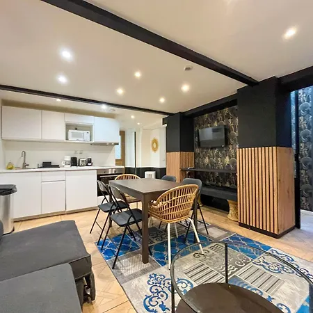 Apartment Urbanflat 86 - Charming 2 Bedrooms In Center Of *