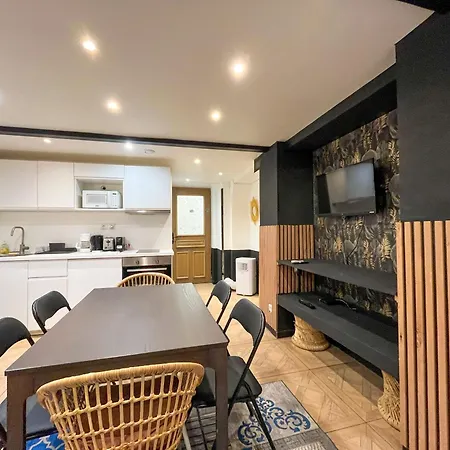 Apartment Urbanflat 86 - Charming 2 Bedrooms In Center Of *